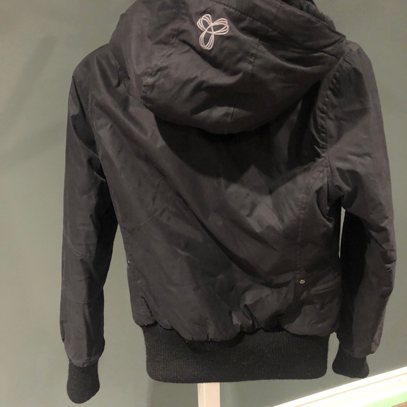 TNA Winter Coat - Picture 3 of 3